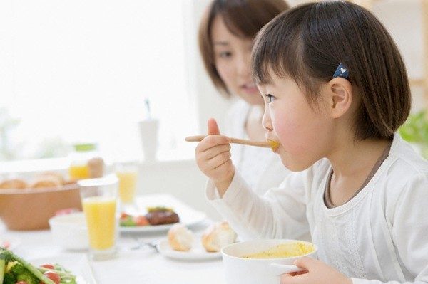 Kỹ năng tự ăn